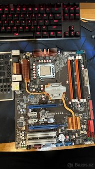 ASUS P5E3 + Intel Core 2 Quad Q9300 (4C/4T) - 2