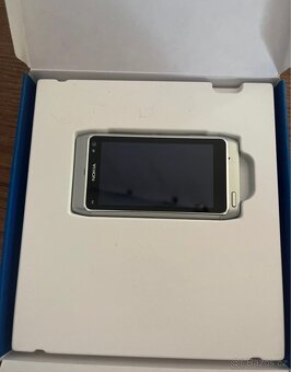 Nokia N8 – kompletní balení - 2