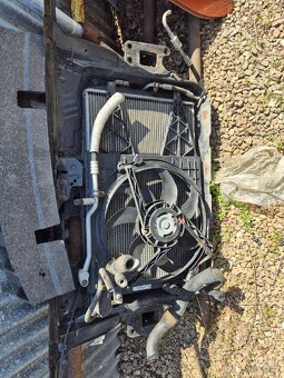Fabia II chladičovka výztuha větrák....... - 2