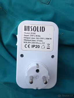 Časový spínač na 230V a spínací zásuvka - 2