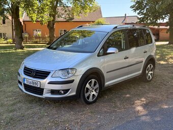 VOLKSWAGEN TOURAN Cross - 2