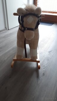 Detsky houpaci kun - 2