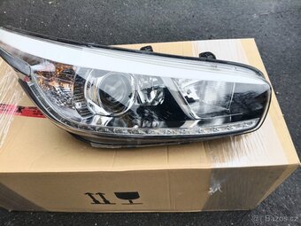 Pravé přední světlo KIA CEED 2 II. B22R - 2