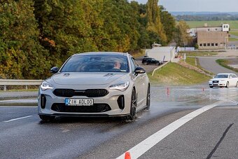 Kia Stinger 3.3 V6 269kW 4x4 facelift - 2