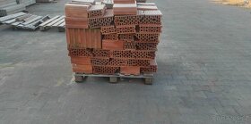 Paleta cihel 8 + 11,5 většinou půlky - 2