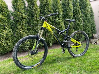 Commencal meta V4 - 2