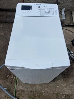 Pračka Indesit - 2