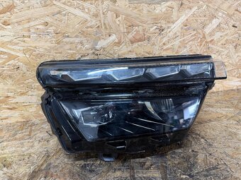PRAVÝ PŘEDNÍ LED SVĚTLOMET ŠKODA KAMIQ 658941016D - 2