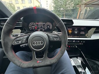 Audi RS3 - 2