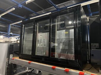 Podbarová třídvéřová lednice Vibocold VBB 3 S - 2