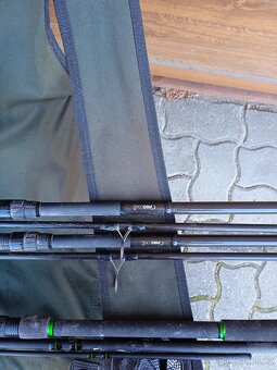 Pruty, feeder,kaprarina - 2