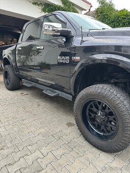 Dodge ram 1500 - 2