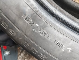 235/65/17 104h Dunlop - zimní pneu 2ks - 2