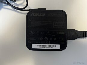 Nabíječka ASUS - 2
