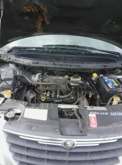 Prodám Chrysler Voyager 3,3v6 - 2