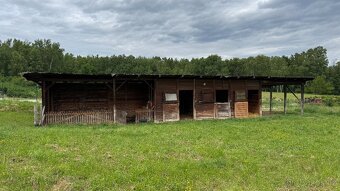 Stáj pro koně s boxy a seníkem - 2