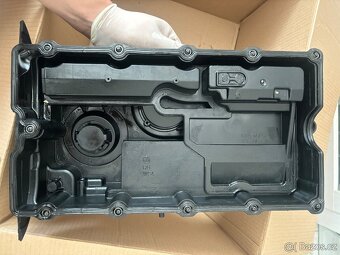 Víko ventilů Passat B6 - 2