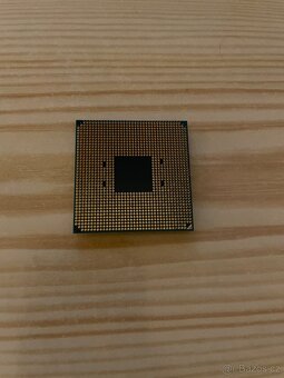 AMD Ryzen 2700x - 2