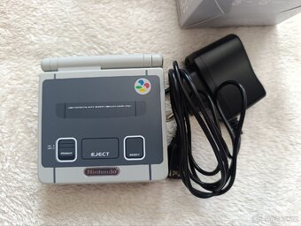 Nintendo Gameboy Advance SP IPS - 2