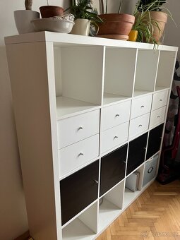 Knihovna / komoda IKEA Kallax 4x4 – v dobrém stavu - 2