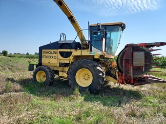 Samojízdná sklízecí řezačka New Holland fx 375 jaguar claas - 2