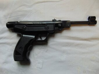 Vzduchová pistole. - 2