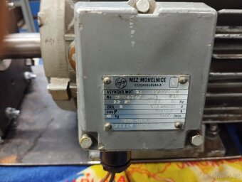 Elektromotor 2, 2KW s hydraulickým čerpadlem - 2