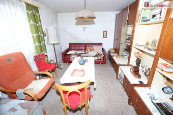 Pěkný domek s pozemkem a zahradou v klidné lokalitě Kbely u - 2