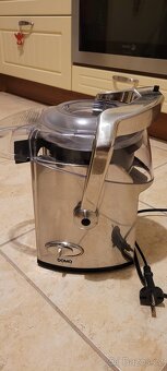 Odšťavňovač - DOMO - 2