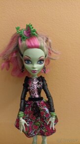 Monster high květinová Venus - 2