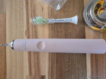 Elektrický kartáček Philips Sonicare DiamondClean HX9911 - 2