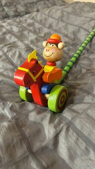 Dřevěná tahací hračka - 2