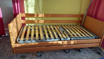 Zdravotní Polohovaci postel - 2