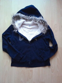 Teplá mikina zn. Gap vel. 140/145 - 2