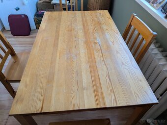 Stůl se 4 židlemi dřevěný - 2
