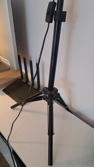 Lampa se stativem - 2
