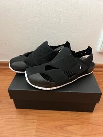dětské sandály Nike Jordan Flare - black/white, vel.EUR 35 - 2