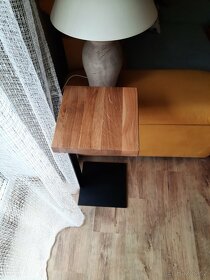 Dubový masivní stolek - 2