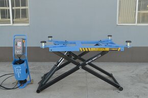 Mobilní nůžkový zvedák 2800 kg AKČNÍ CENA - 2