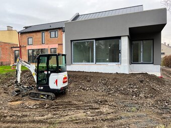 Zemní práce minibagrem Bobcat E19 - 2