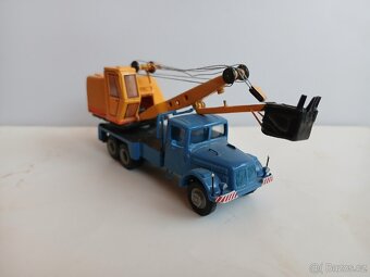 Tatra 111 bagr 1 : 87 HO - 2