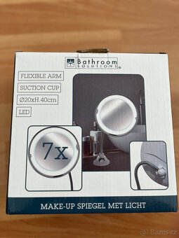 Kompaktní make-up zrcátko se světlem – 7x zvětšení, nové - 2