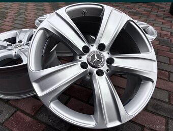 ALU kola originál Mercedes Benz R18 - 2