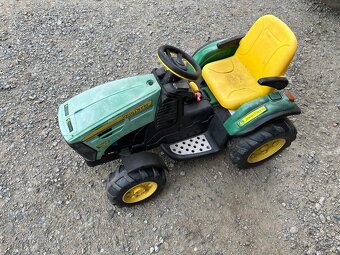 Dětský traktor John Deere - 2
