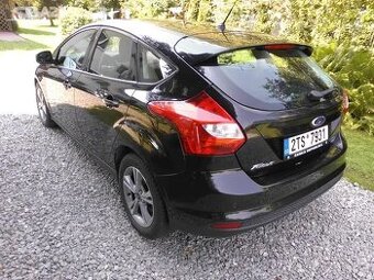 Ford Focus 2.2013 1.0b- champions edition-stk do 6/2026 - 2