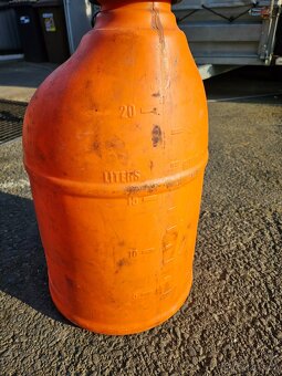 tankovací kanystr 20L - 2