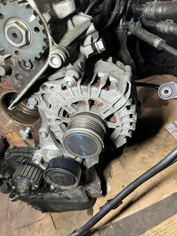 Náhradní díly z motoru 2.0 TDI 140kW - 2