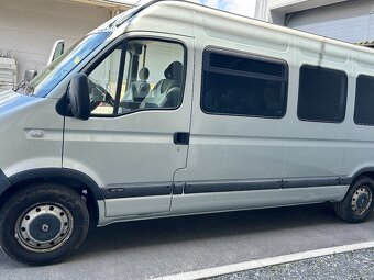 Prodám Renault Master. 2,5dci. 88KW. 9 míst. - 2
