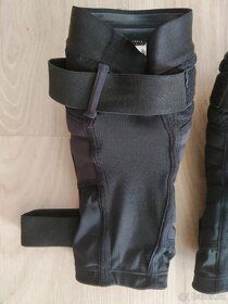 Chranice kolen Endura MT 500 Hard Shell - 2