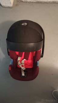 Autosedačka CYBEX "vajíčko" - 2